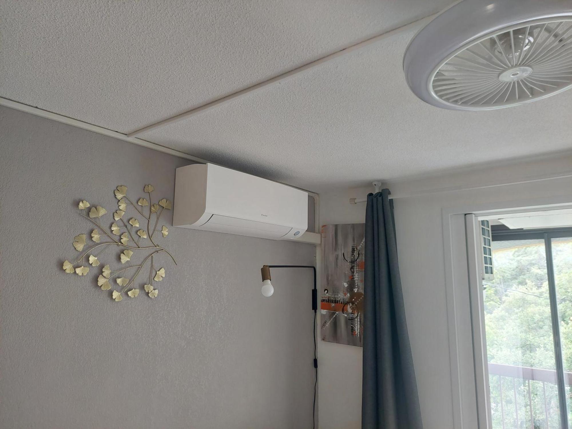 Studio Cabine Climatise 800 M De La Plage Et Des Commerces Bormes-les-Mimosas Extérieur photo